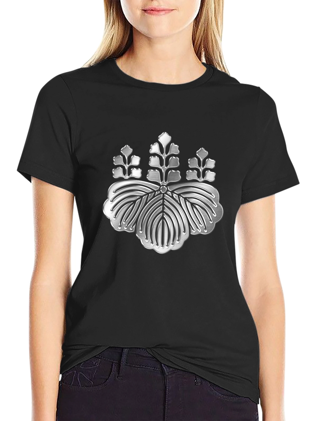 Embossed Japanese Crest Graphic Tee - Stylish Comfort