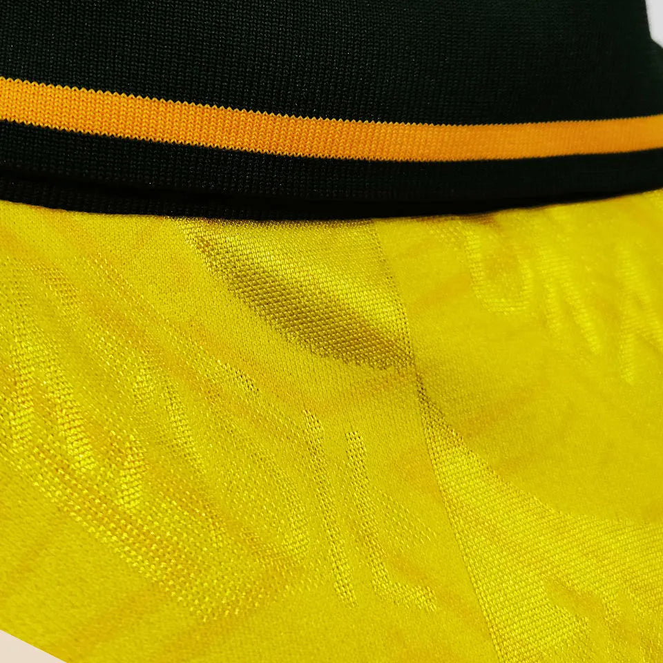 1991/93 Brazil Home Yellow Retro Soccer Jersey Detail 2