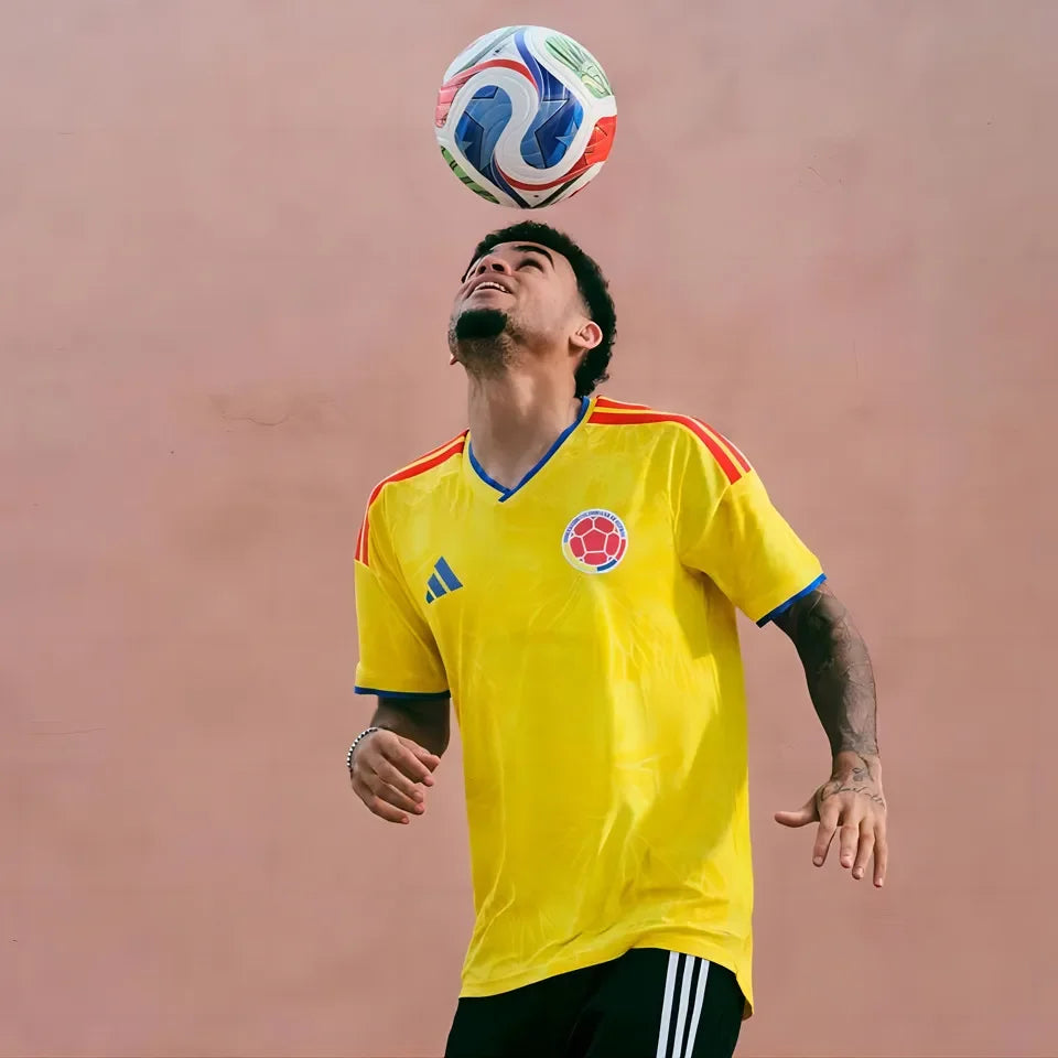 2026/27 Colombia 1:1 Quality Home Yellow Fans Soccer Jersey Detail 4