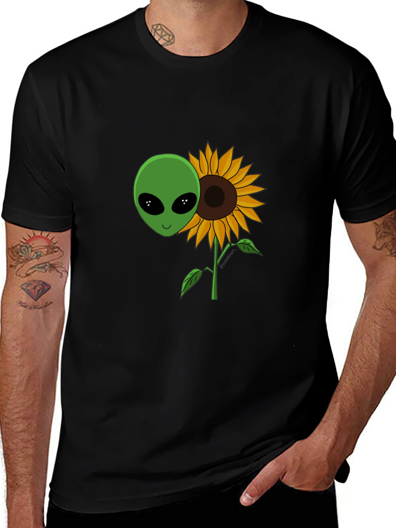Alien Sunflower Graphic T-Shirt - Black Cotton Blend