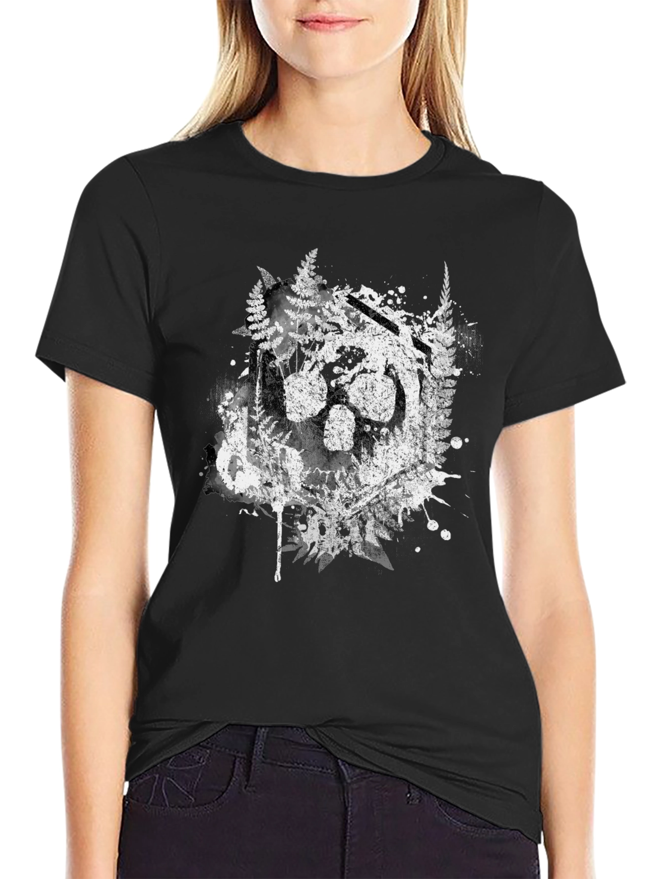 Nature Wolf Paw Print Graphic Tee - Black