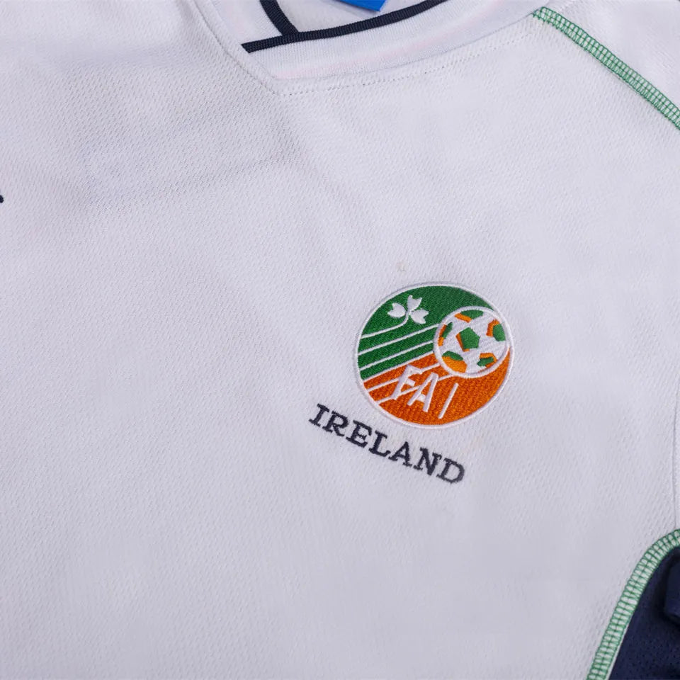 2002 Ireland Away White Retro Soccer Jersey Detail 3