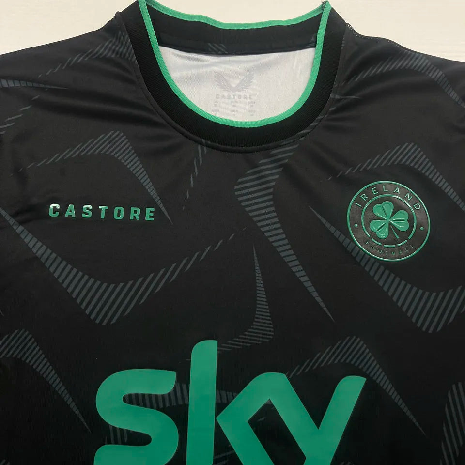 2026/27 Ireland Third Black Fans Soccer Jersey Detail 1