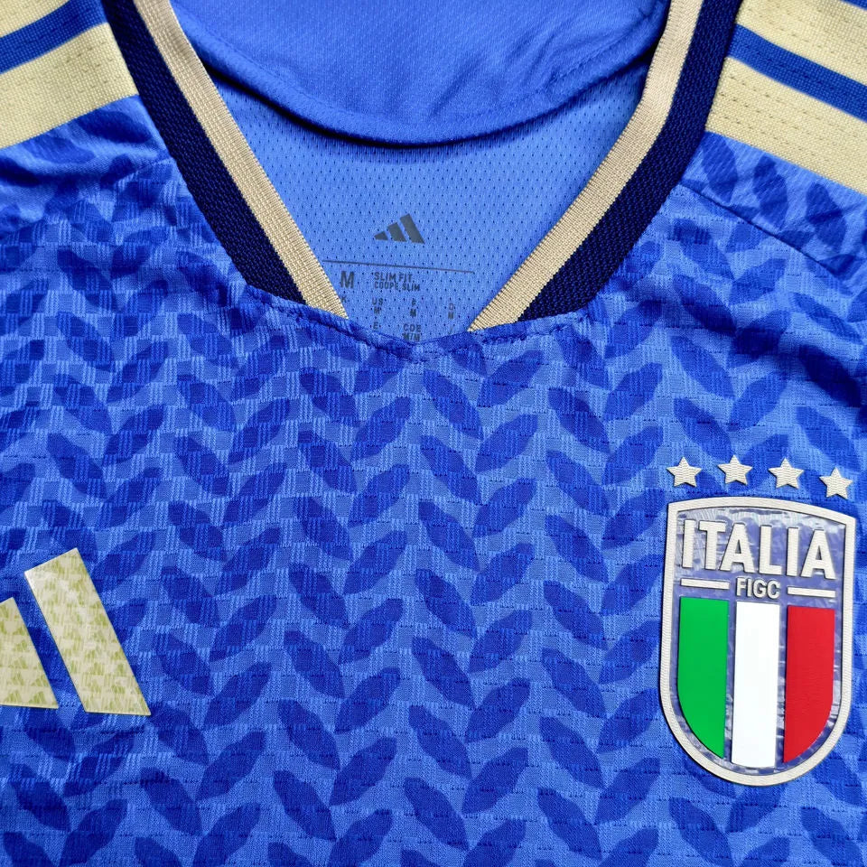 2026/27 Italy Home Blue Player Version Soccer Jersey Detail 1