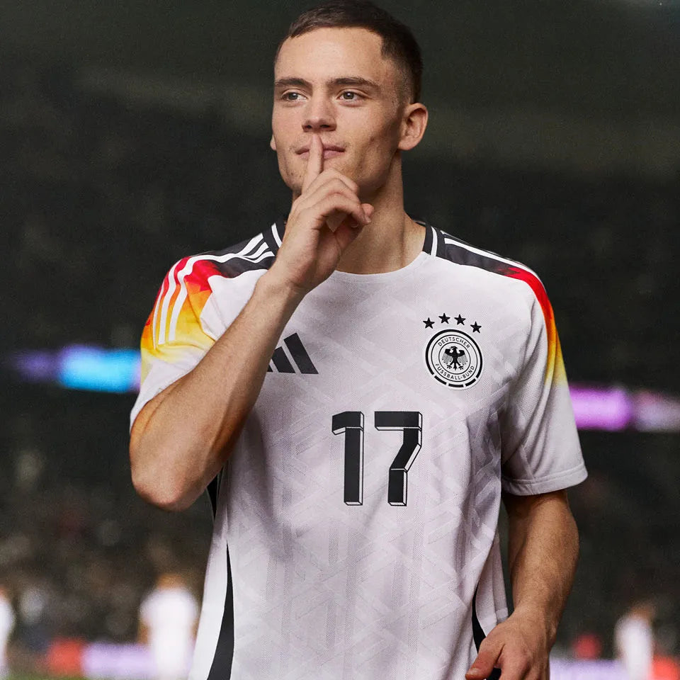 WIRTZ #17 Germany Home White Fans Soccer Jersey 2024/25 ★★ Detail 1