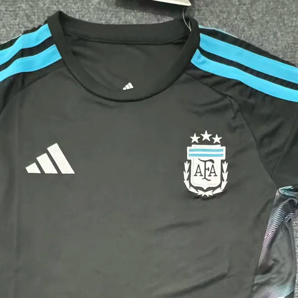 2026/27 Argentina Goalkeeper Black Fans Soccer Jersey Detail 2