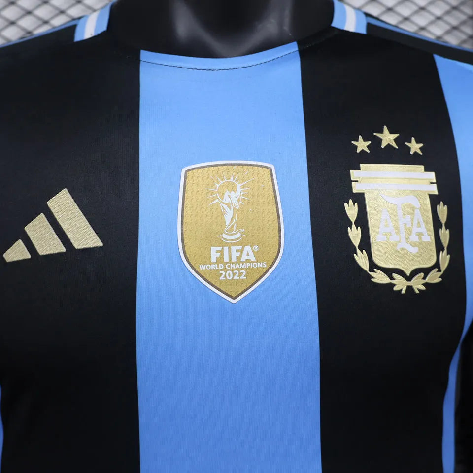 2024/25 Argentina Special Edition Player Version Jersey (Have FlFA World Champion 2022 有胸前章) Detail 1