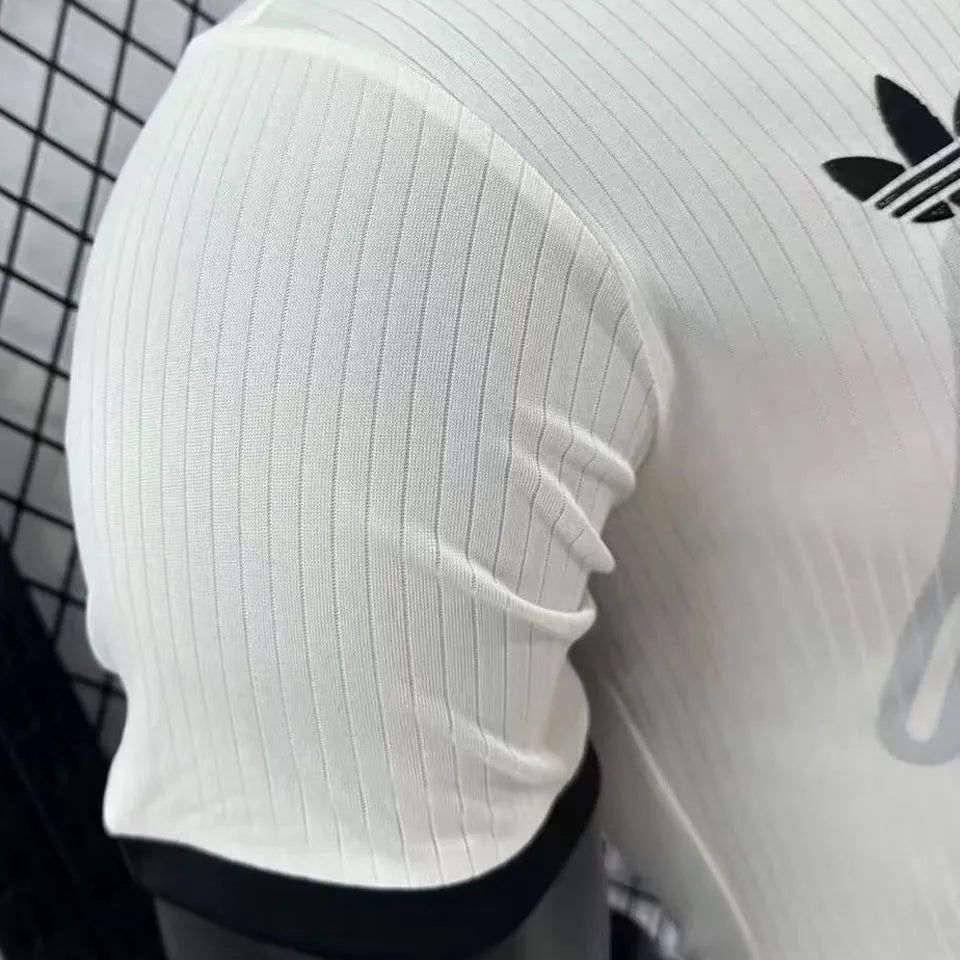 2025 Germany 125Th Special Edition White Player Version Jersey 胸前有暗纹 Detail 3