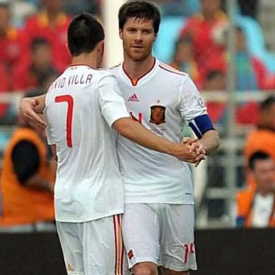TORRES #9 Spain Away White Retro Soccer Jersey 2011/12 （Have 2010 World Cup Champion Patch 带胸前2010世界杯冠军章)★★ Detail 3