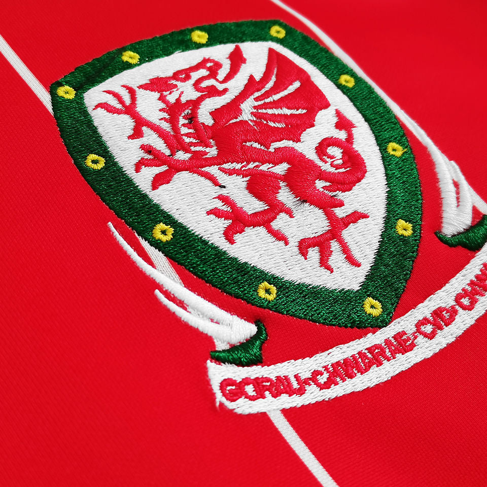 2015/16 Wales Home Red Retro Soccer Jersey Item NO.: 1415989 Detail 3