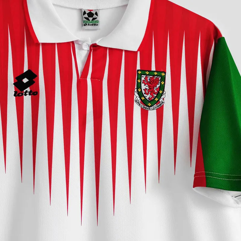 1996/1998 Wales Away White Retro Soccer Jersey Detail 4