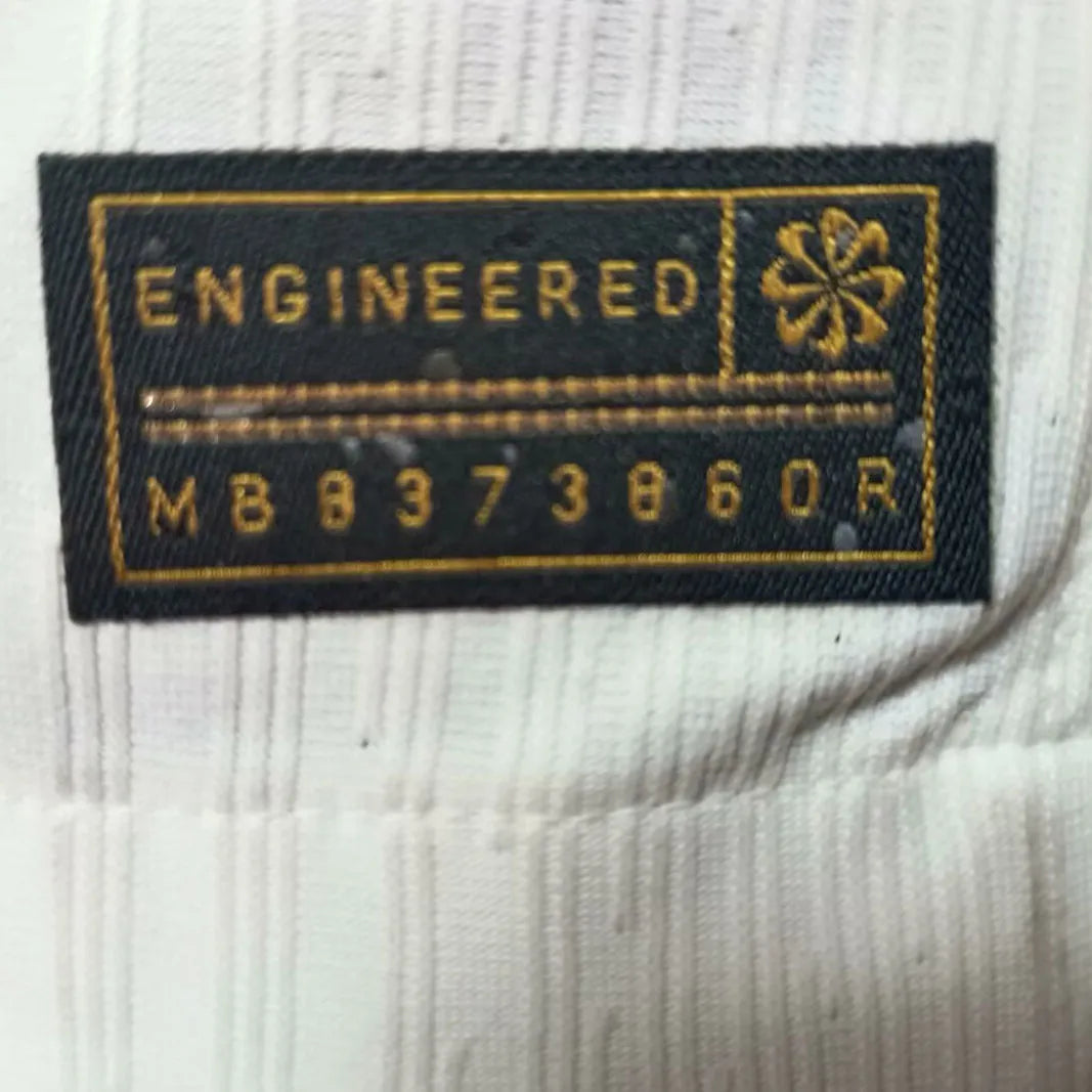 2025/26 England Home White Player Version Soccer Jersey Detail 3