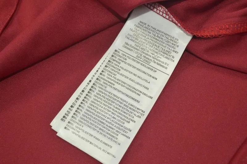 1998/99 Portugal Home Retro Soccer Jersey Detail 3