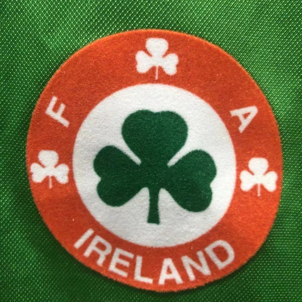 1988/90 Ireland Home Green Retro Soccer Jersey Detail 2