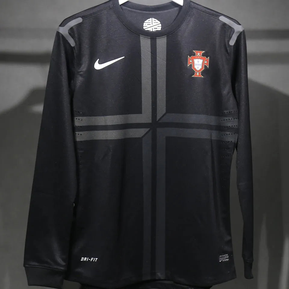 2013 Portugal Away Black Retro Player Version Long Sleeve Jersey 球员版 长袖 Front