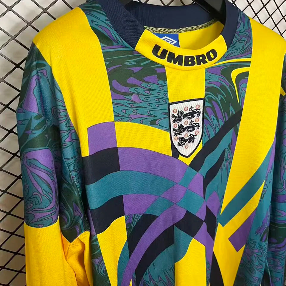 1995 England Goalkeeper Retro Long Sleeve Jersey Detail 2
