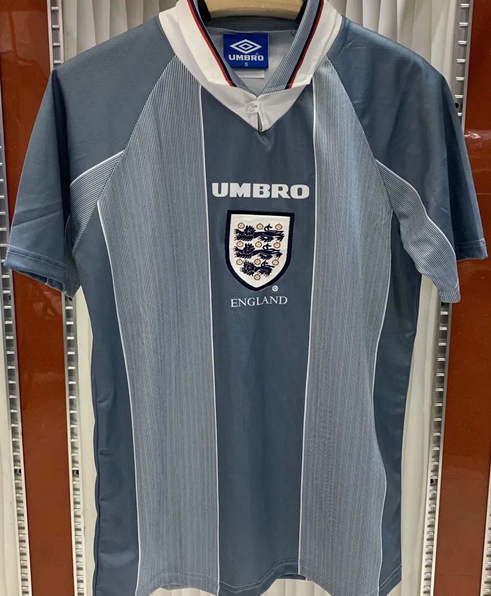 1986 England Away Red Retro Soccer Jersey Detail 2