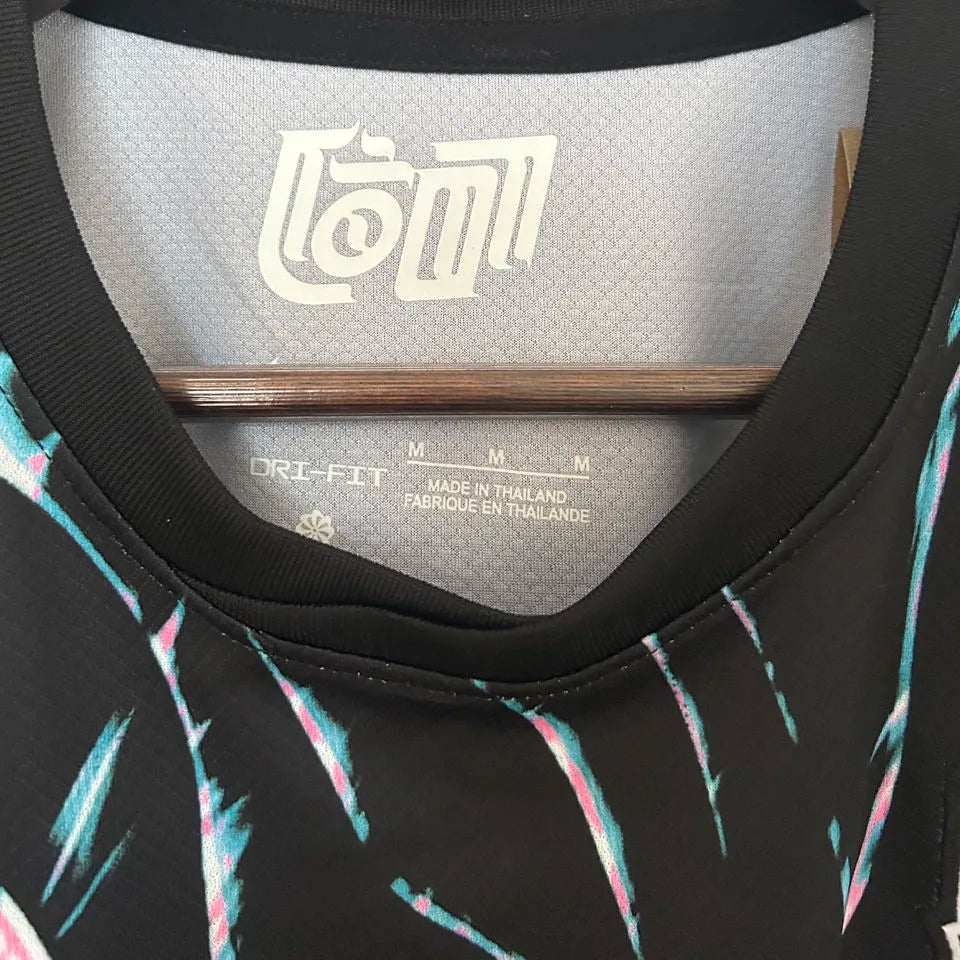 2024/25 South Korea Away Black Fans Soccer Jersey Detail 1
