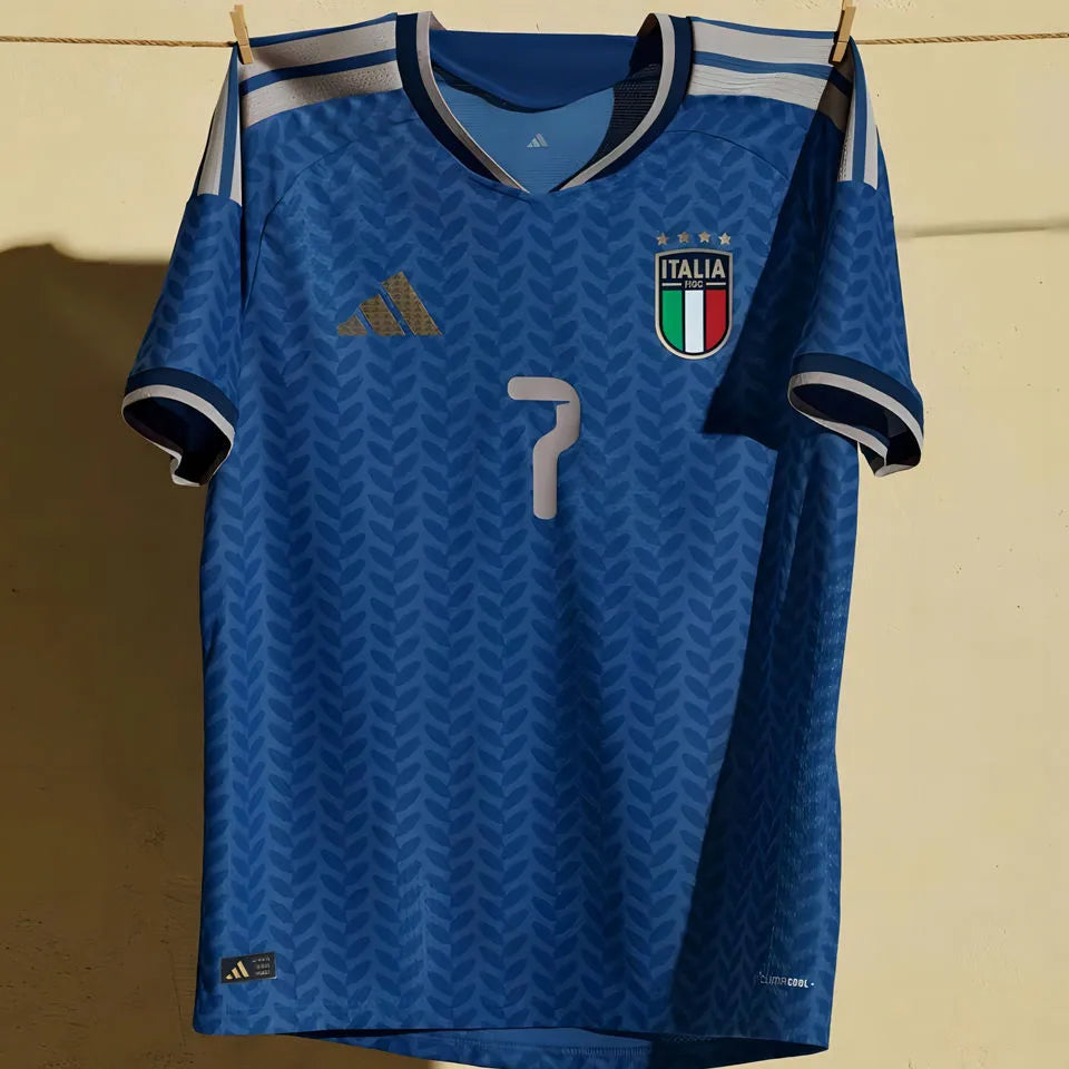 2026/27 Italy Home Blue Player Version Long Sleeve Soccer Jersey Detail 2
