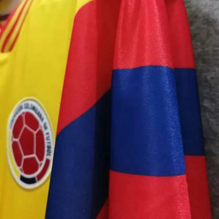 1990 Colombia Away Yellow Retro Soccer Jersey Detail 3