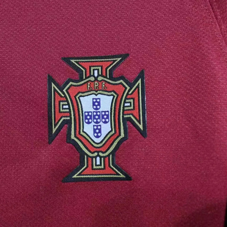 2006 Portugal Home Retro Player Version Soccer Jersey 球员版 Detail 2