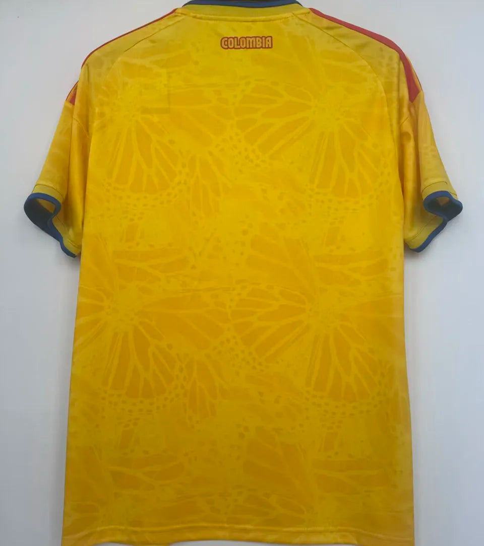 2026/27 Colombia 1:1 Quality Home Yellow Fans Soccer Jersey (Have Right Patch 有右臂章 黑底白字） Detail 1