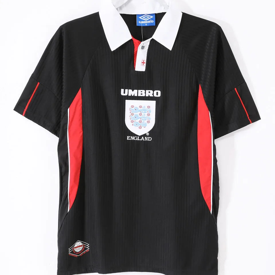 1986 England Away Red Retro Soccer Jersey Detail 3