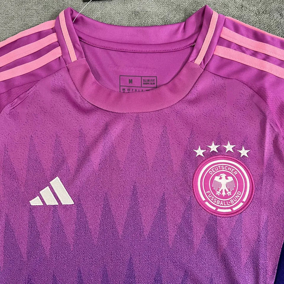 2024/25 Germany Away Pink Women Soccer Jersey 女 Detail 1