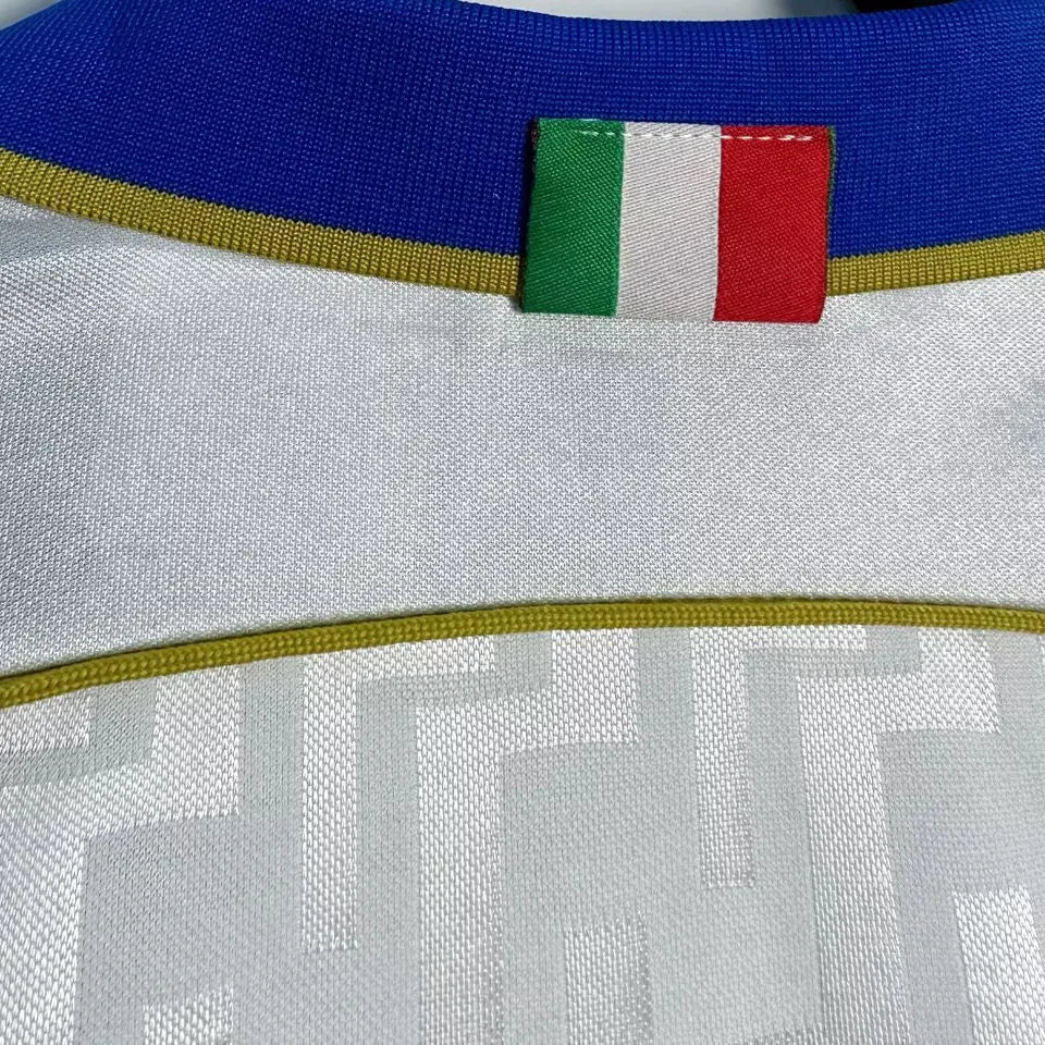 1995 Italy Away White Retro Soccer Jersey Detail 3