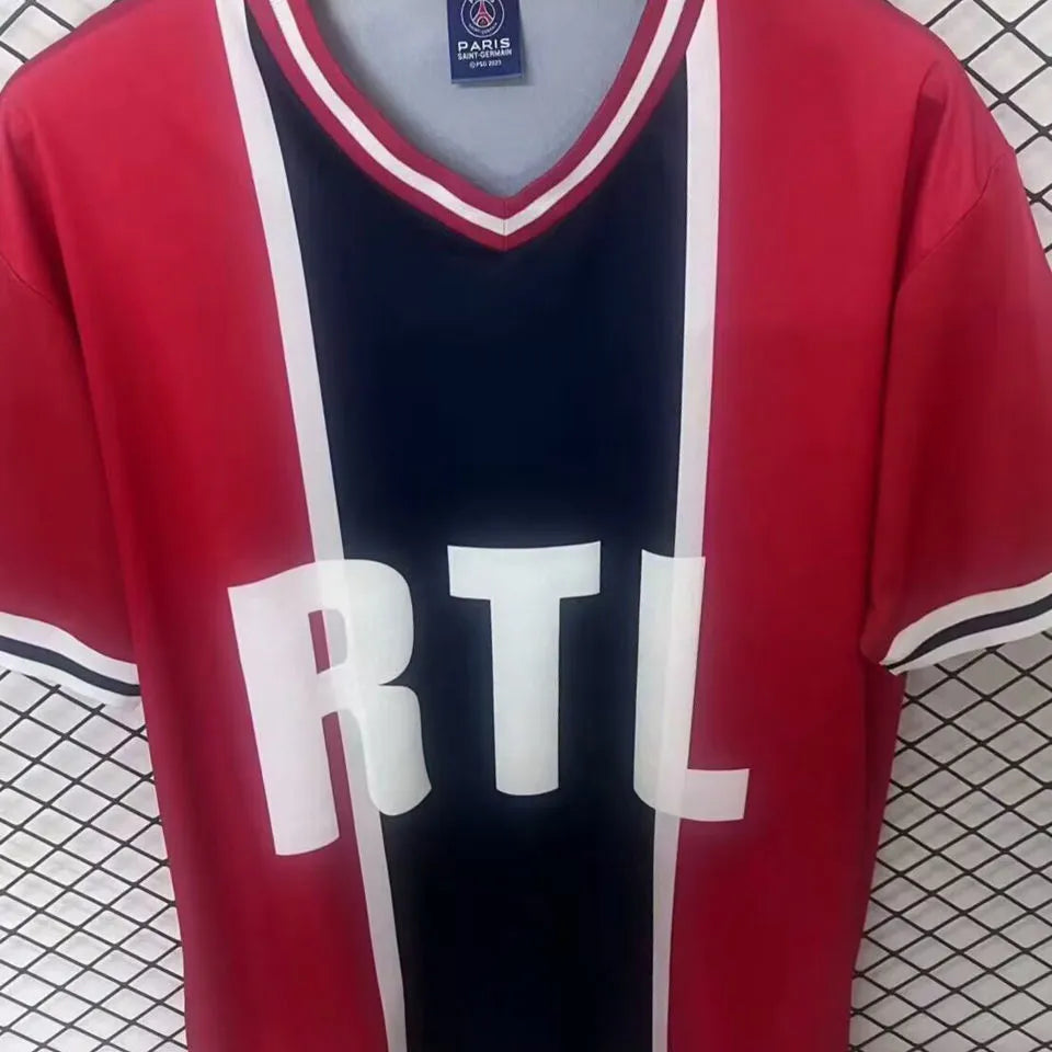 1975 PSG #11 Away Retro Soccer Jersey Detail 2