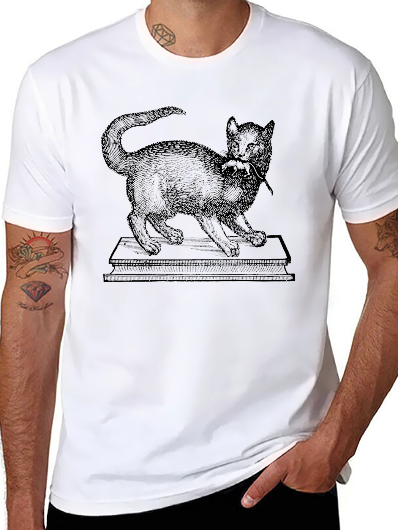 Vintage Cat with Mouse Graphic Tee - Black