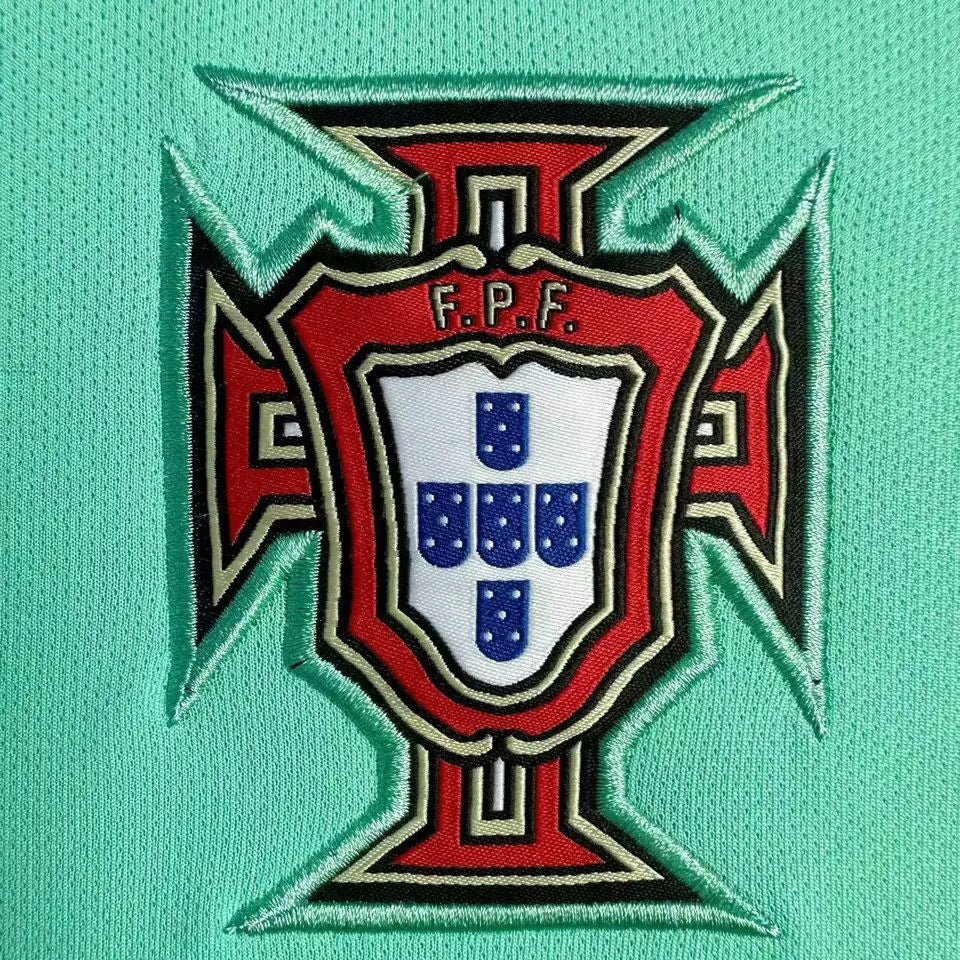 2016 Portugal Away Retro Soccer Jersey Detail 2