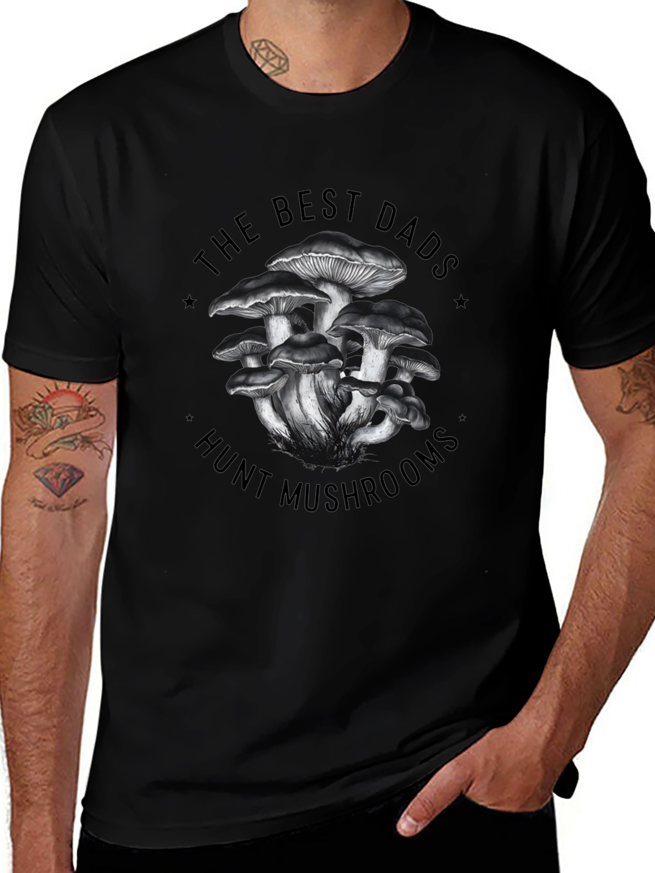 Best Dads Hunt Mushrooms Graphic T-Shirt