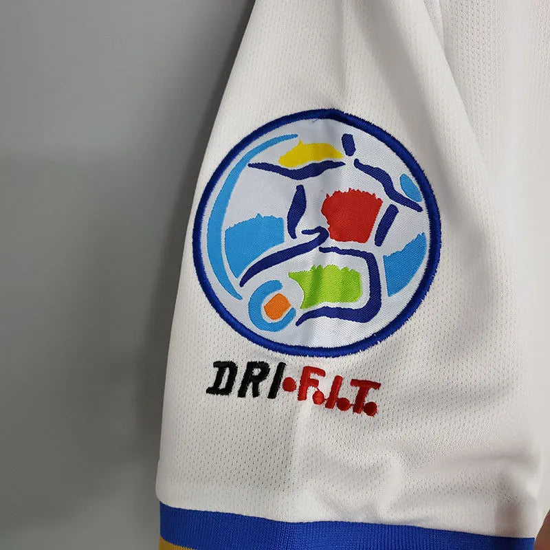 1996-1997 Italy Away White Retro Soccer Jersey Detail 2