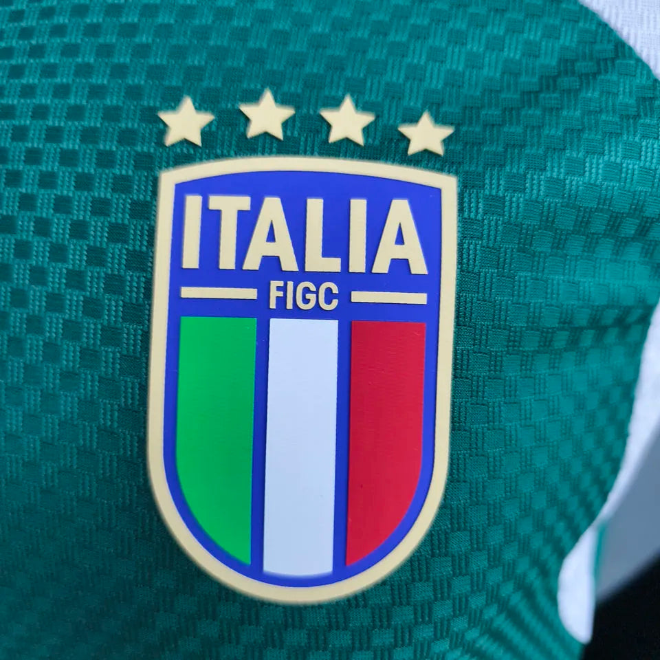 2026/27 Italy Special Edition Green Player Version Soccer Jersey Detail 1