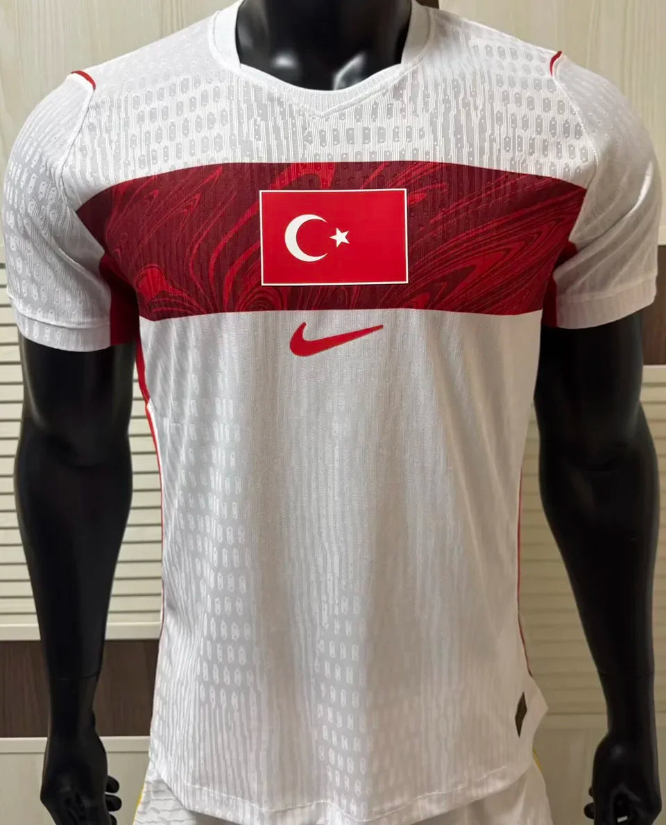 2026/27 Turkey Home White Player Version Soccer Jersey Detail 3
