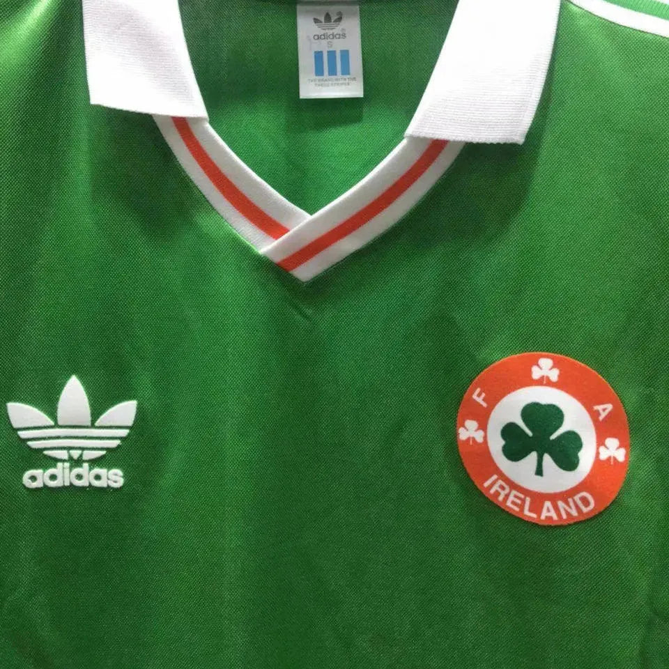1988/90 Ireland Home Green Retro Soccer Jersey Detail 1