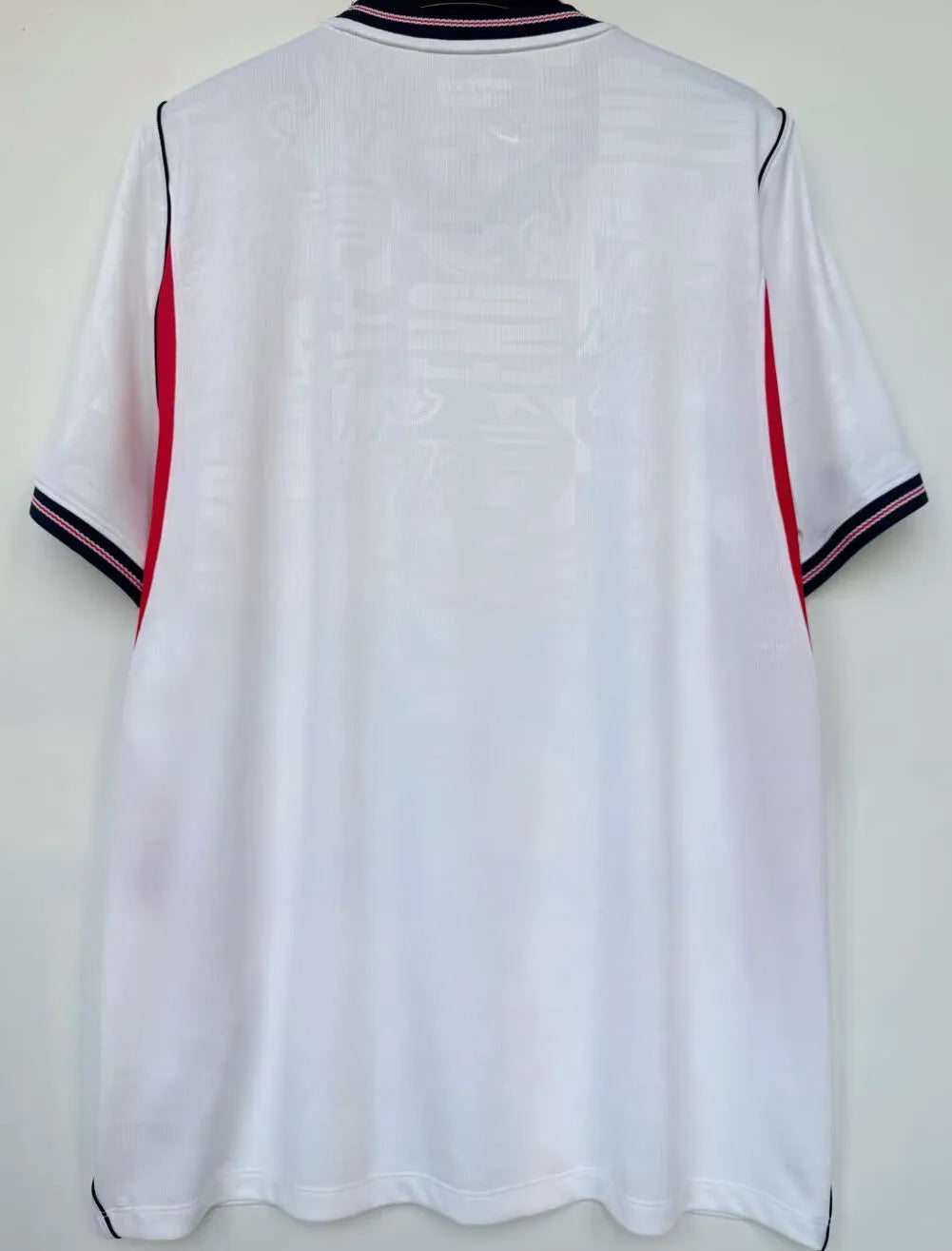 2026/27 England 1:1 Quality Home White Fans Soccer Jersey Detail 3