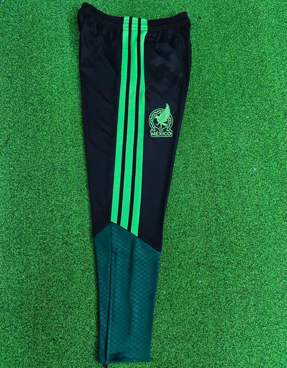 2026/27 Mexico Black Sports Trousers Detail 3