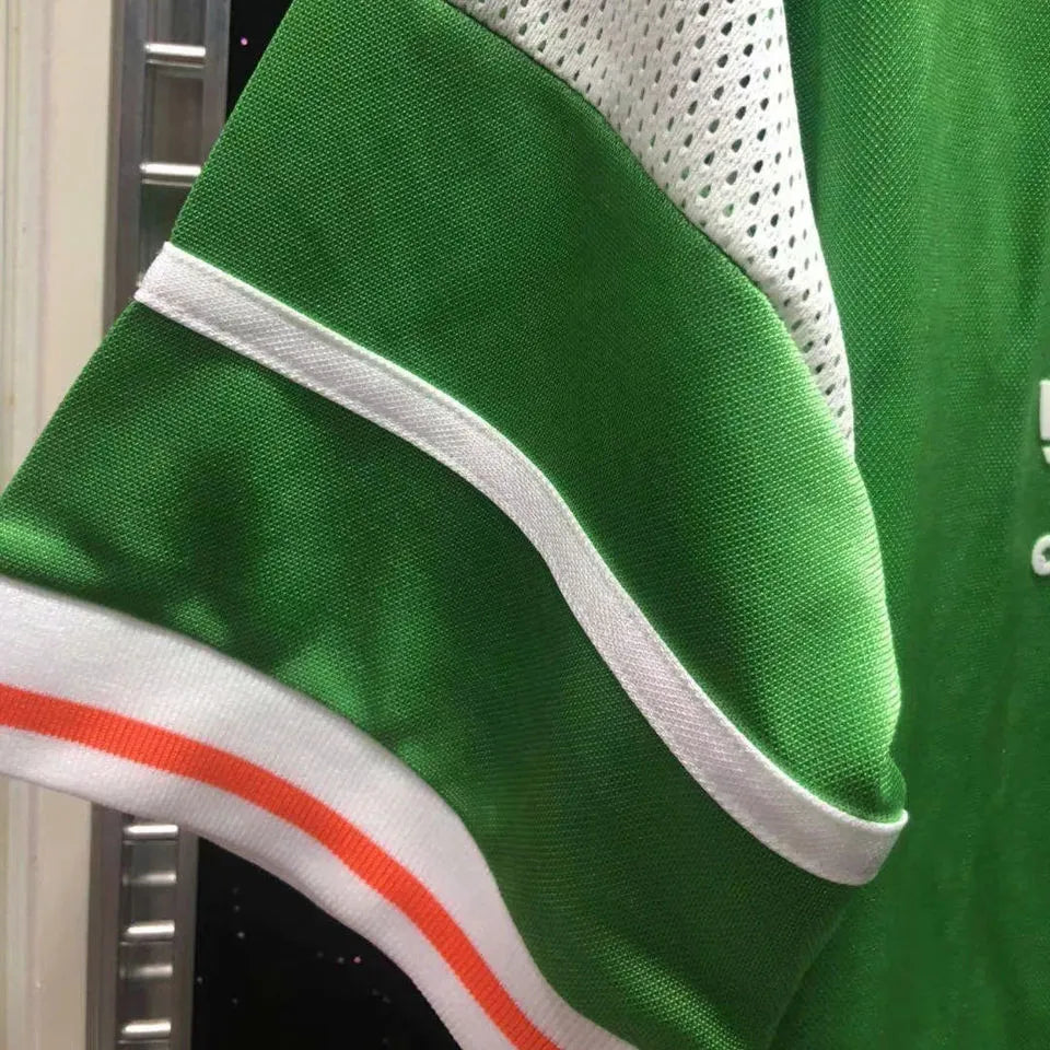 1988/90 Ireland Home Green Retro Soccer Jersey Detail 3