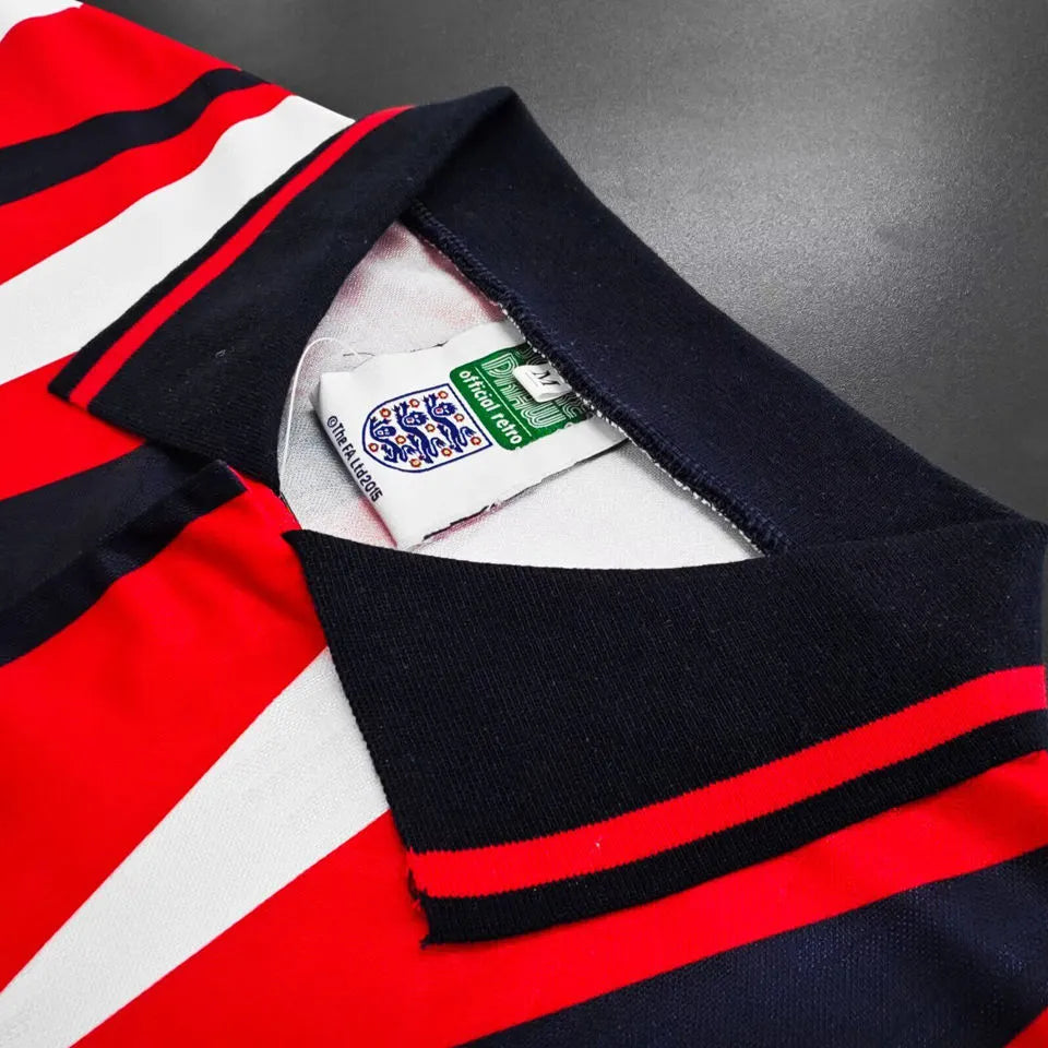 1992 England Away Red Retro Soccer Jersey Detail 3