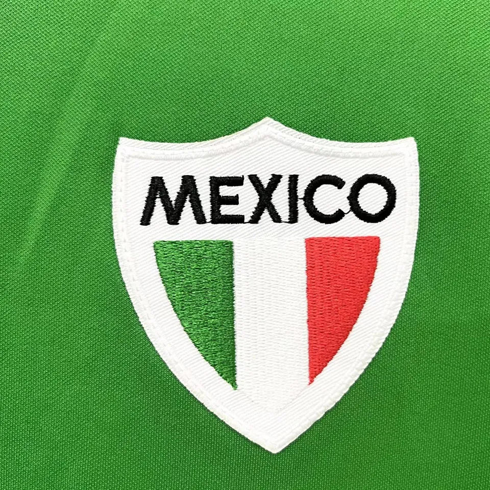 1970 Mexico Home Green Retro Soccer Jersey Detail 2