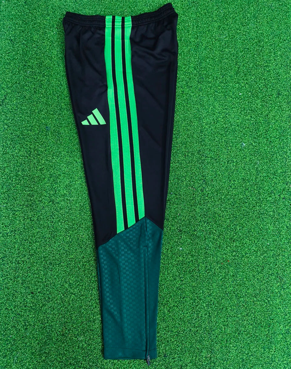2026/27 Mexico Black Sports Trousers Detail 4