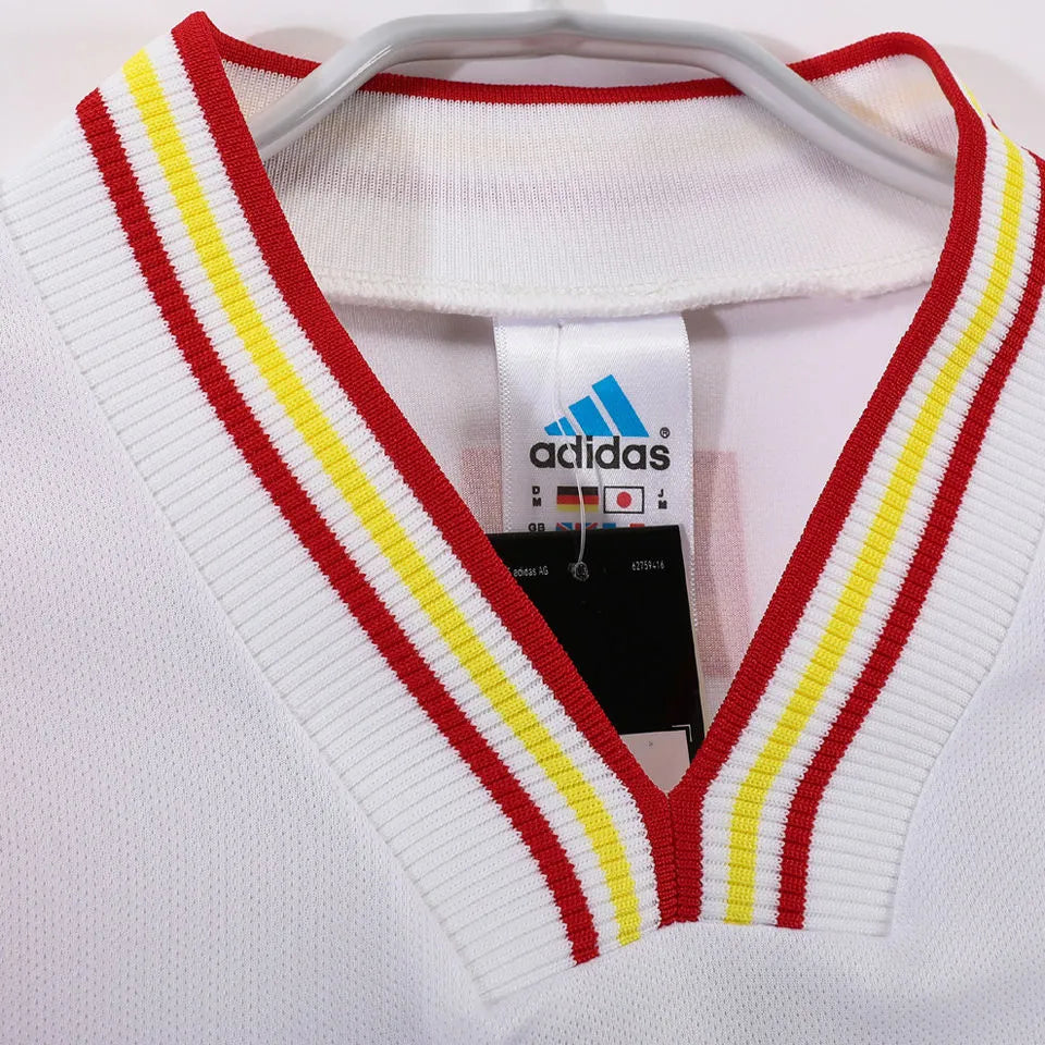 1996 Spain Away White Retro Long Sleeve Soccer Jersey Detail 2