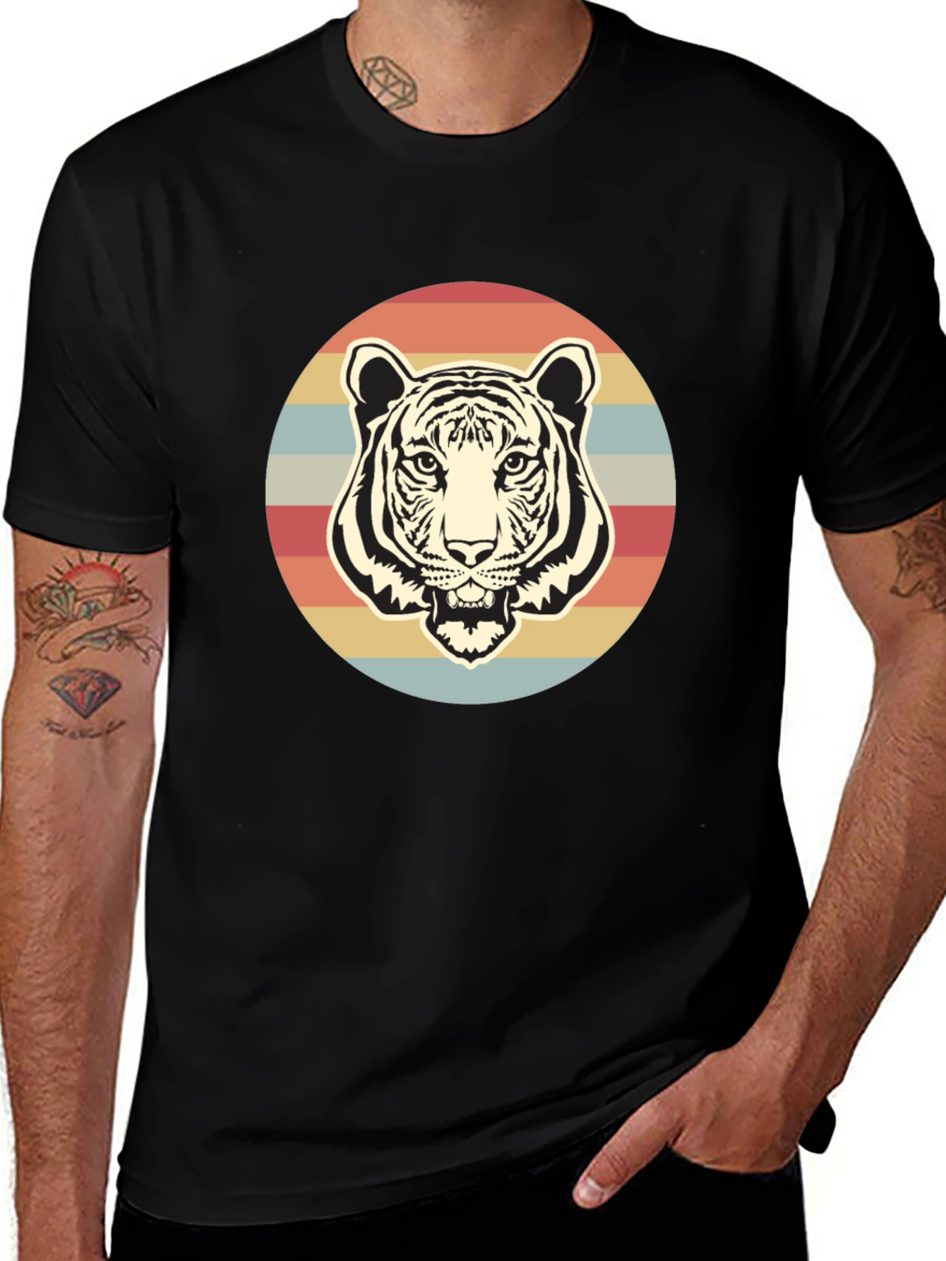 Retro Tiger Graphic T-Shirt - Vintage Style Tee