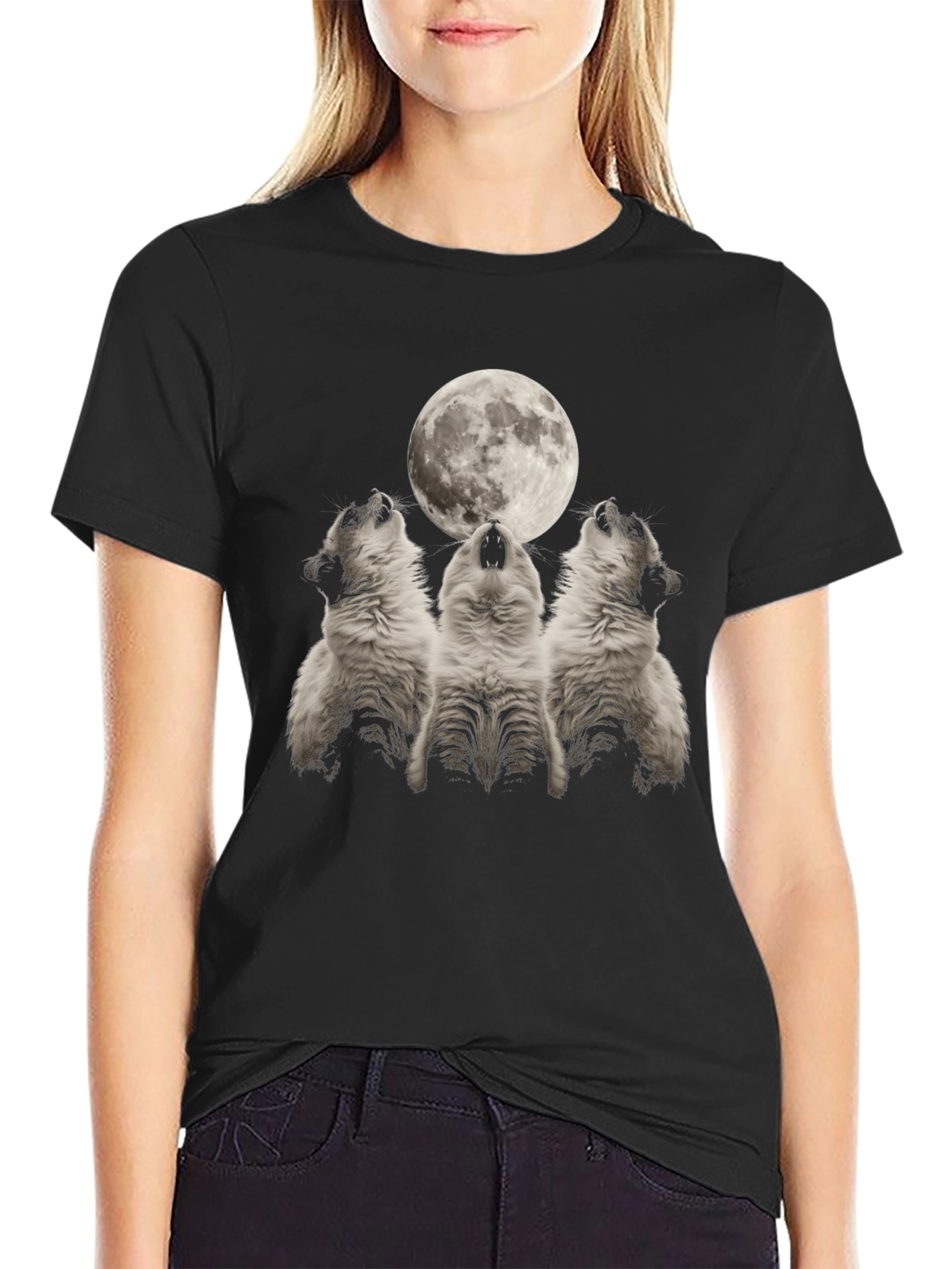 Wolf Howling at Moon Graphic Tee
