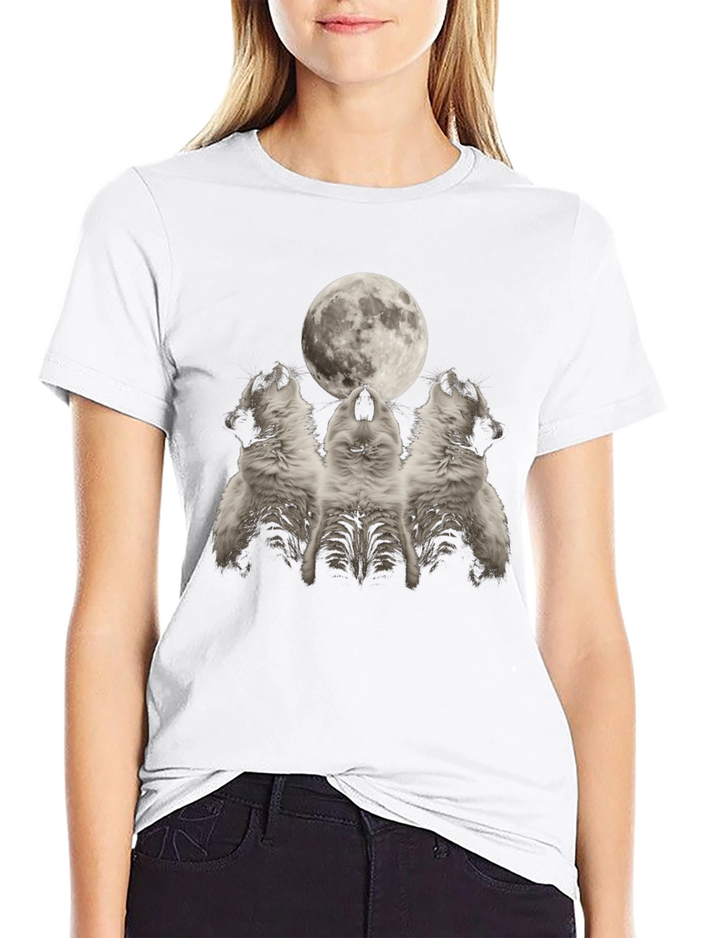 Wolf Howling at Moon Graphic Tee