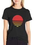 Retro Sunset Graphic Tee - Stylish Comfort