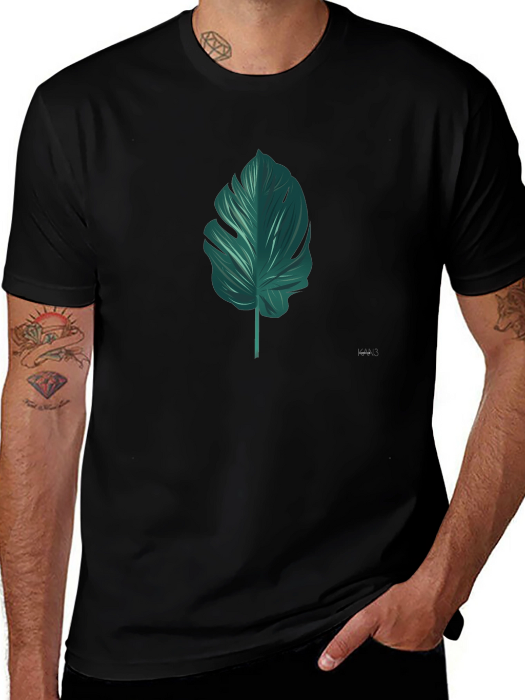 Stylish Tropical Leaf Graphic T-Shirt
