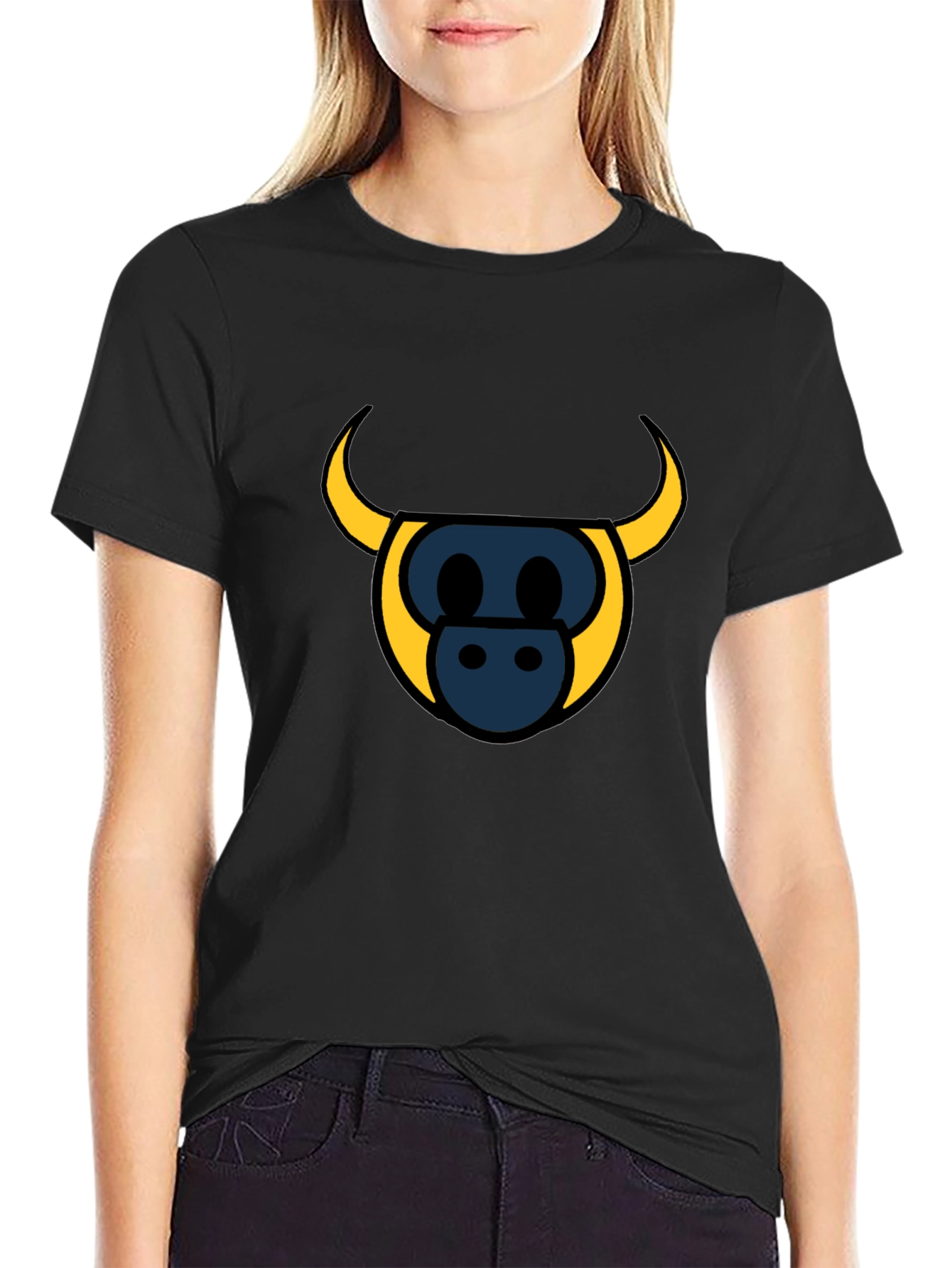 Bull Head Graphic Tee - Stylish Black T-Shirt